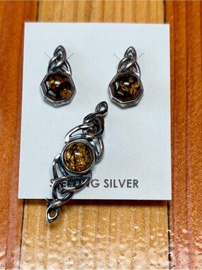 Vintage Sterling Silver Green Amber Brooch and Earrings Set. Celtic